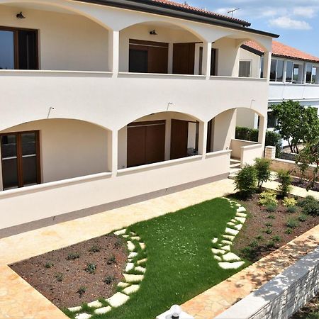 Apartmani Diana Novigrad Istria Exteriér fotografie