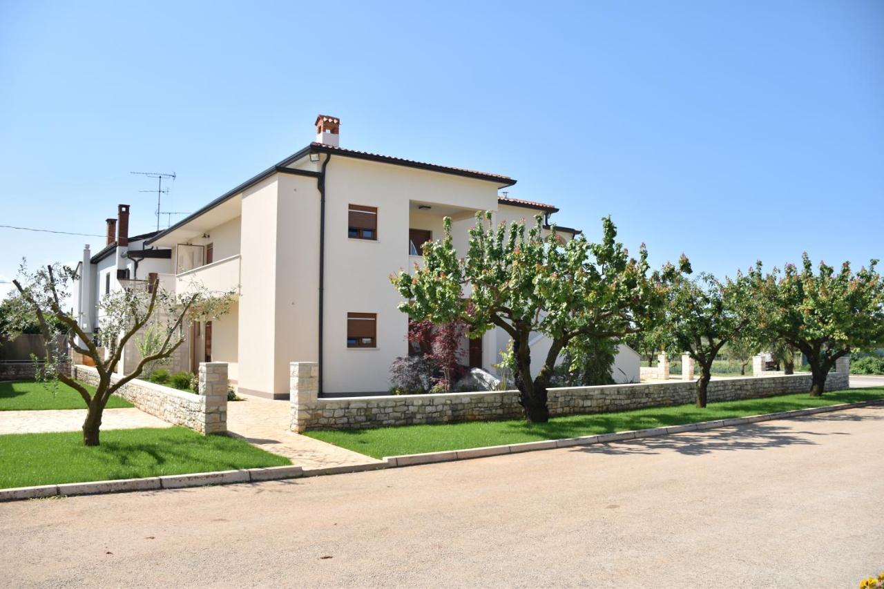 Apartmani Diana Novigrad Istria Exteriér fotografie