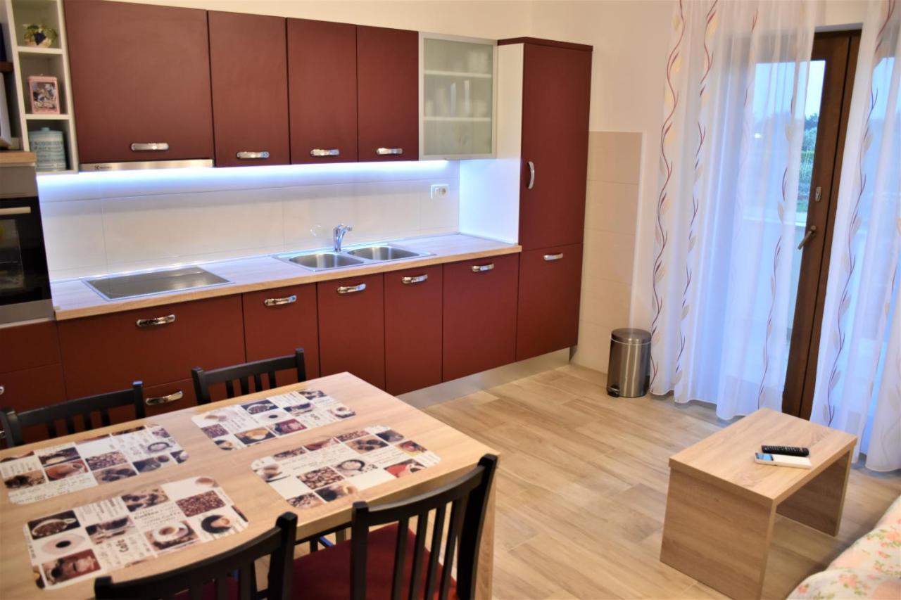 Apartmani Diana Novigrad Istria Exteriér fotografie