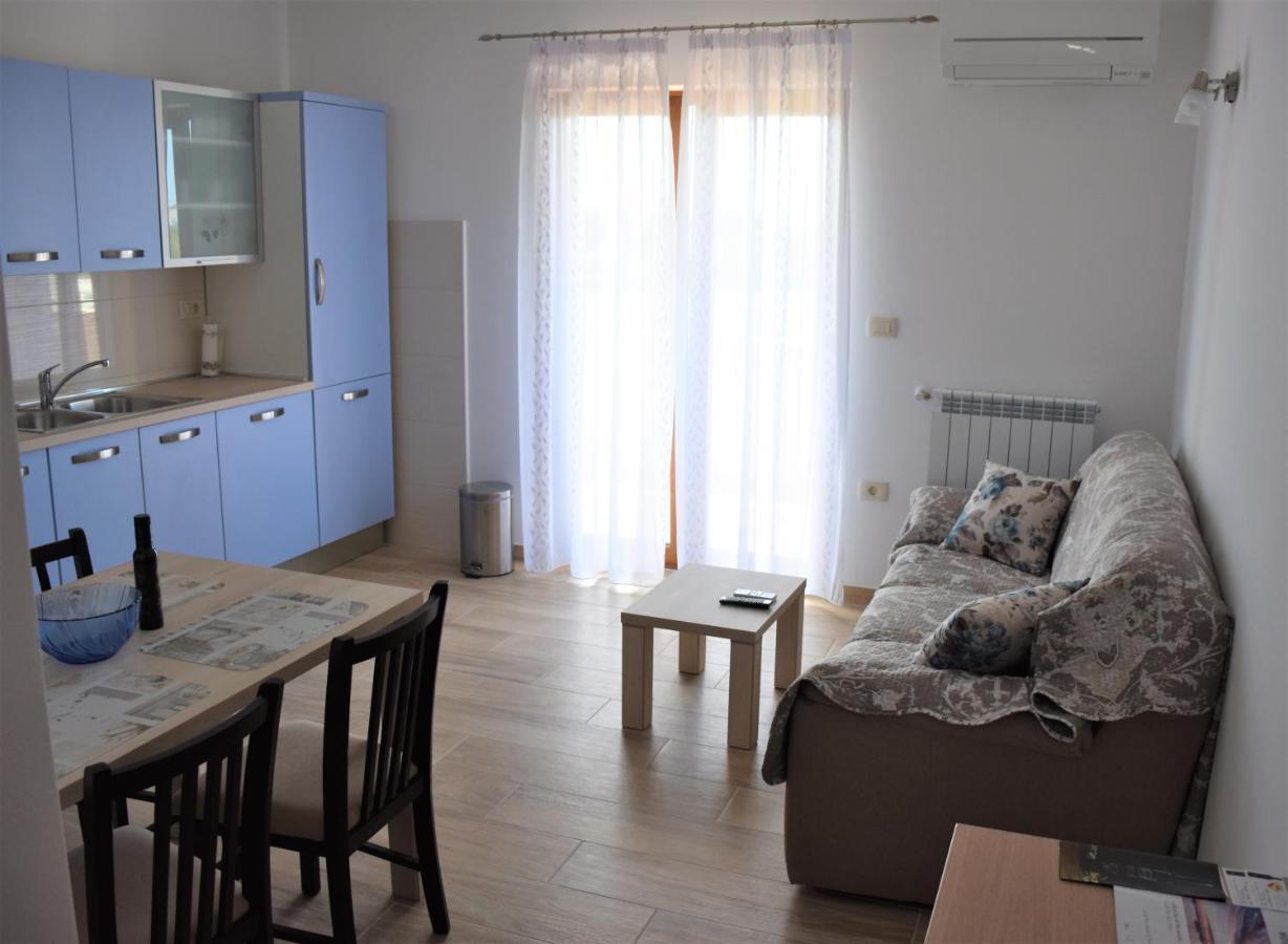 Apartmani Diana Novigrad Istria Exteriér fotografie